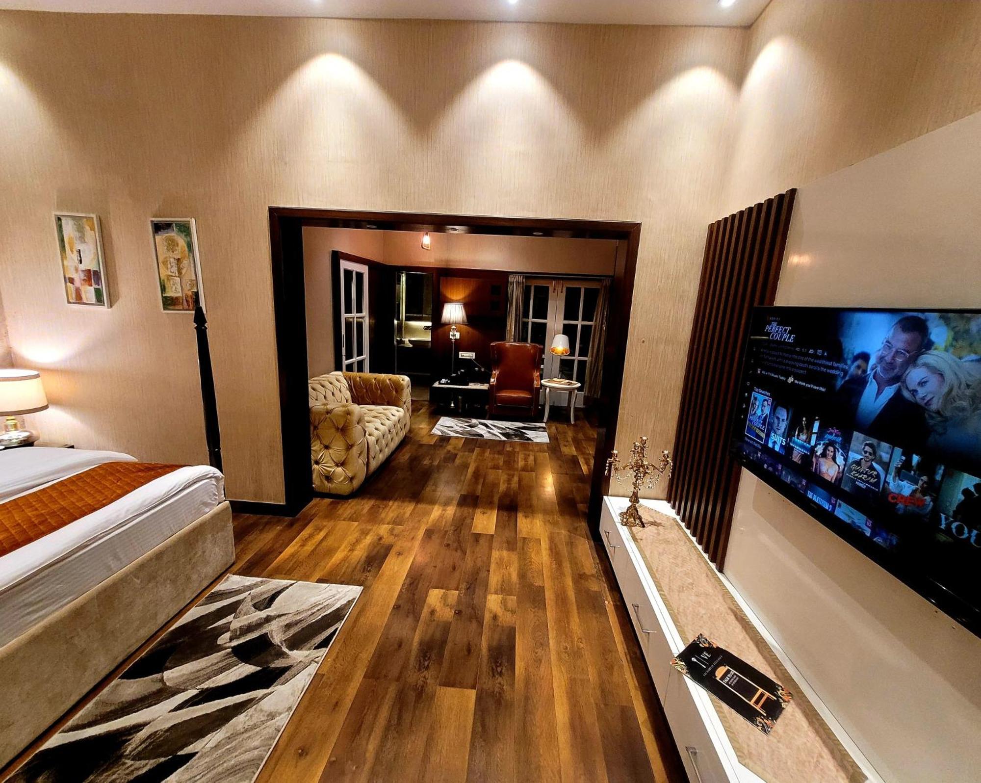 Victorian Elegance Luxury Stays Αμριτσάρ Εξωτερικό φωτογραφία